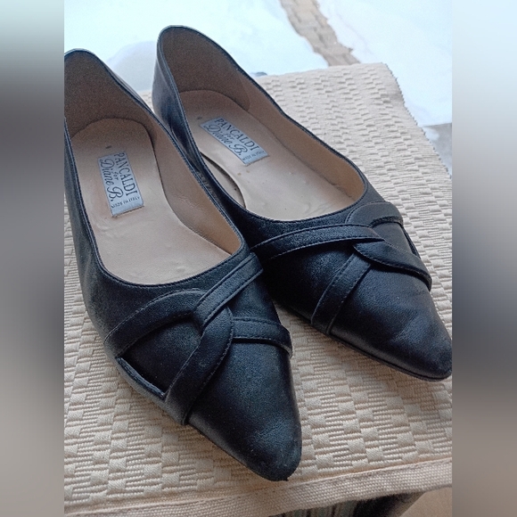 Pancaldi Shoes - Classic Black Leather Flats by Pancaldi for Diane B.Hand Made In Italy.